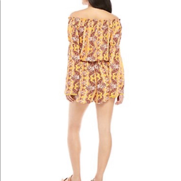 Wonderly Yellow Romper Sz-XL - Picture 2 of 9